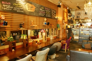 102_sarucafe-sakae_01
