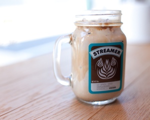 ICED REVOLVER Latte